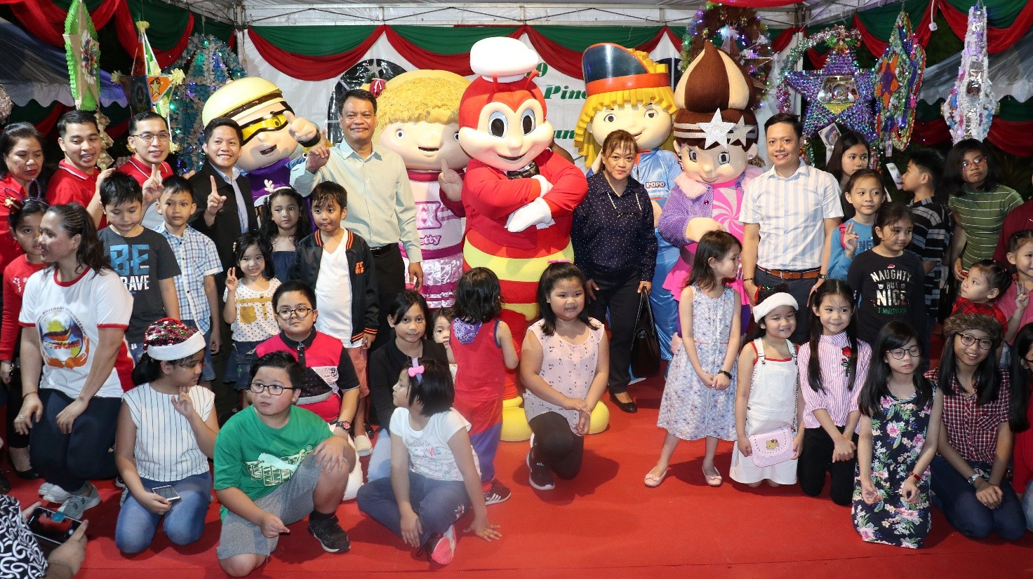 Paskong Pinoy 2019 JOllibee Group