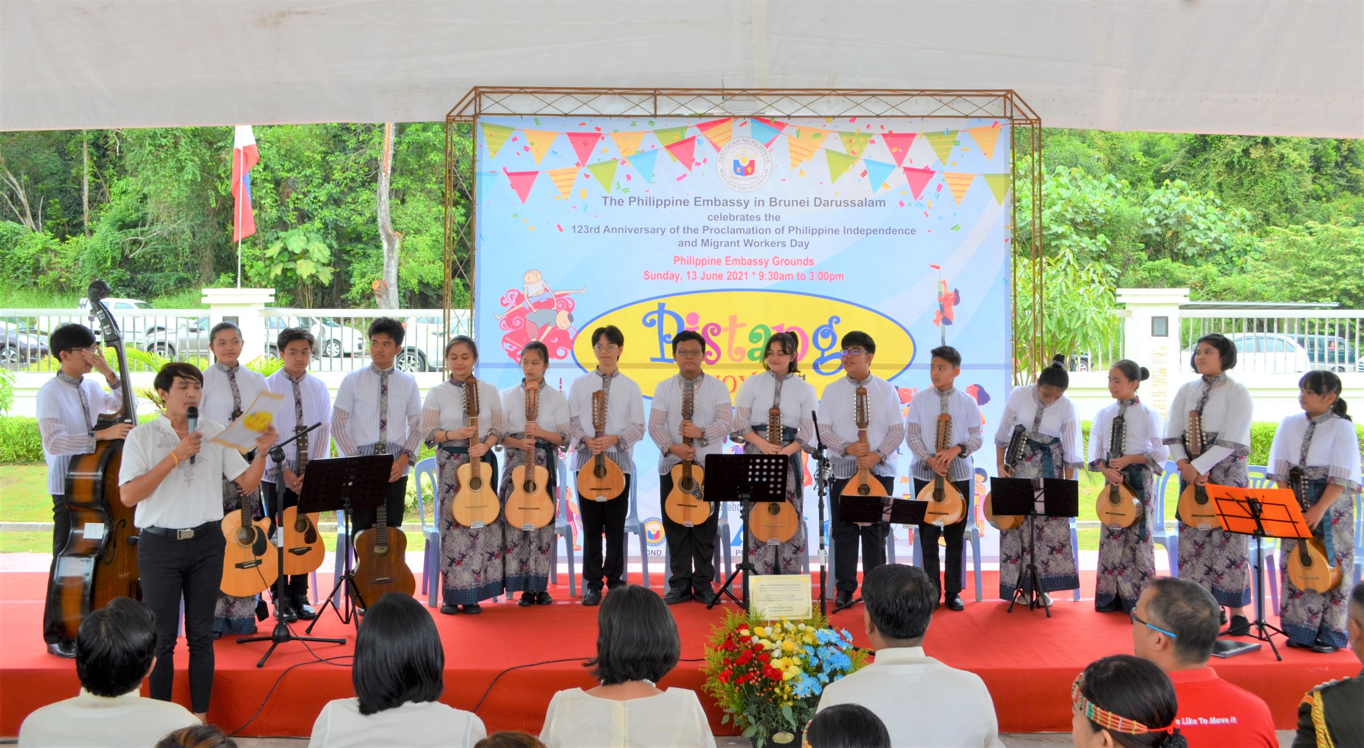 Resize Rondalla1